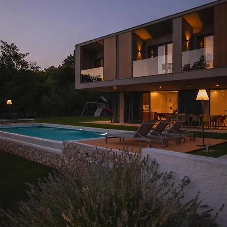 Argento Villa